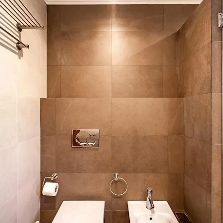 Apartment In Spacious - Shared Pool Oeiras