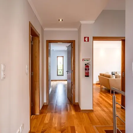 In Spacious - Shared Pool Apartment